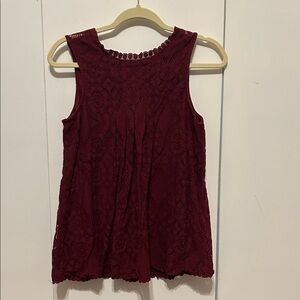 Doe & Rae Burgundy Lace Sleeveless Blouse